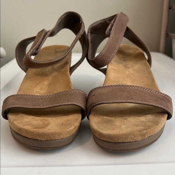 Lucky Brand Tan Leather Sandals - Picture 2 of 8